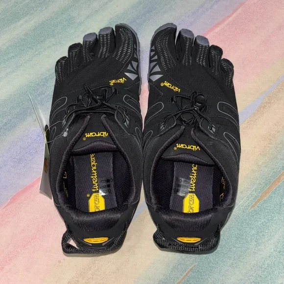 Vibram Fivefingers V-Trail Barefoot Running Shoes Black size 44 EU / US 10.5-11